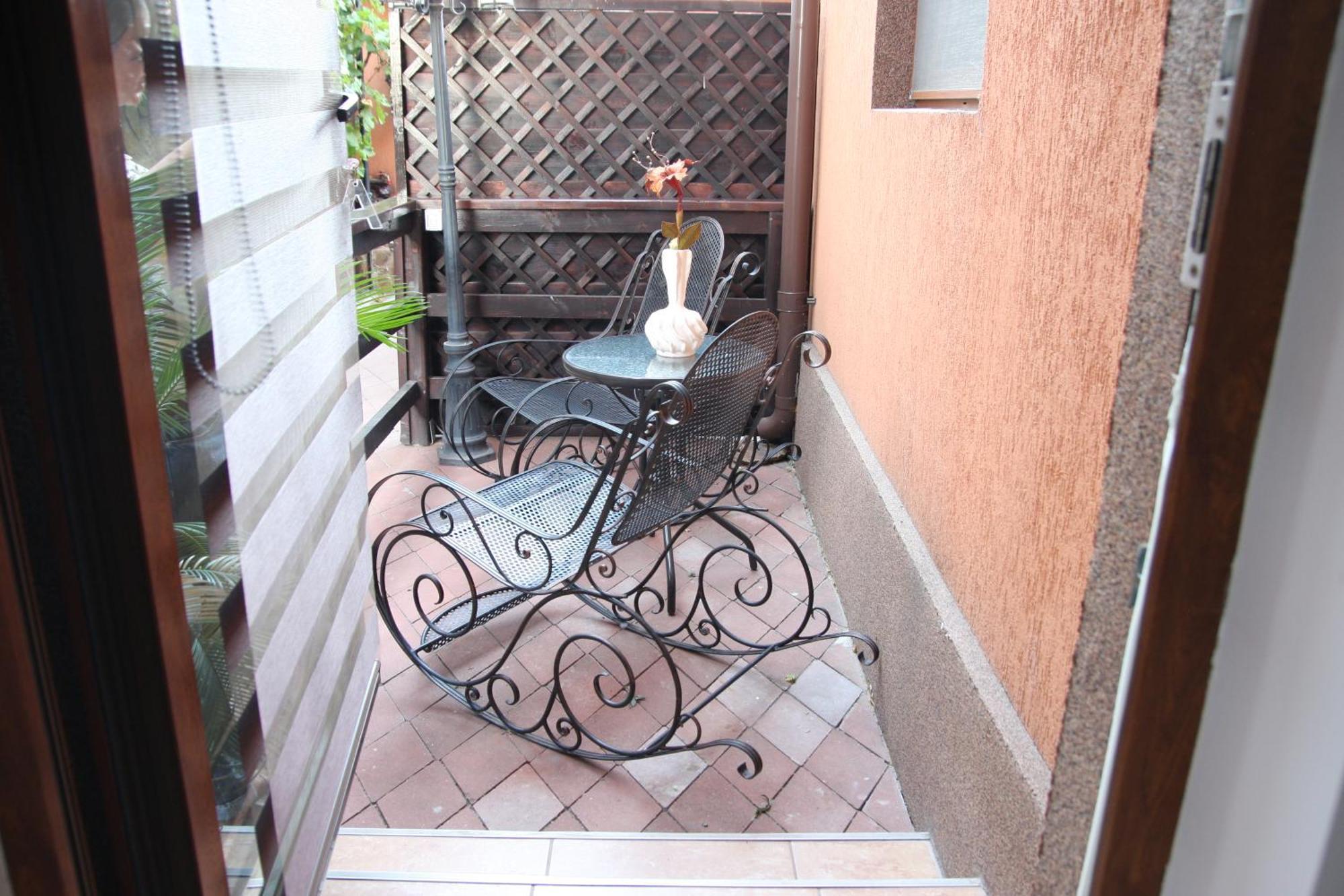 Rixo'S Guesthouse Cîrcea Exterior foto